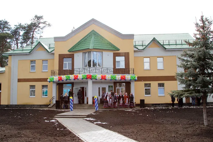 Административное здание ГЛХУ «Комаринский лесхоз». фото