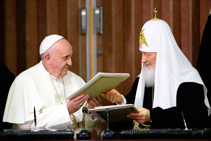 12 февраля состоялась встреча иерархов католической и русской православной церквей. фото