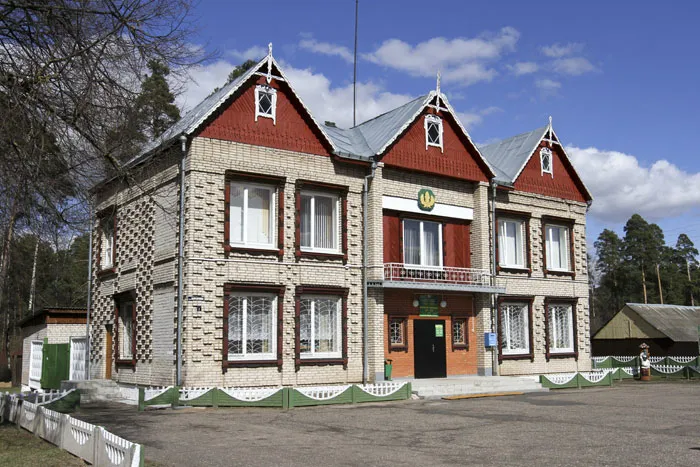 Административное здание лесхоза. фото