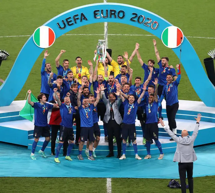 Сборная Италии по футболу. фото