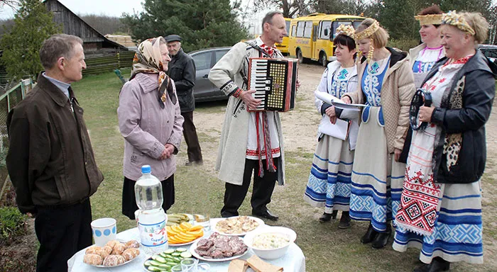 Вёска Жукаў Барок сабрала нядаўна шмат гасцей з раёна, з навакольных населеных пунктаў, гараджан на свята вёскі. фота