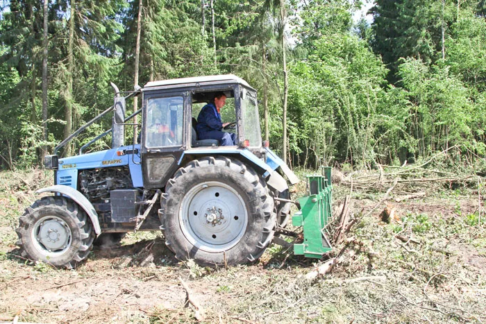 В лесхозах Беларуси начали использовать специальные приспособления для очистки лесосек