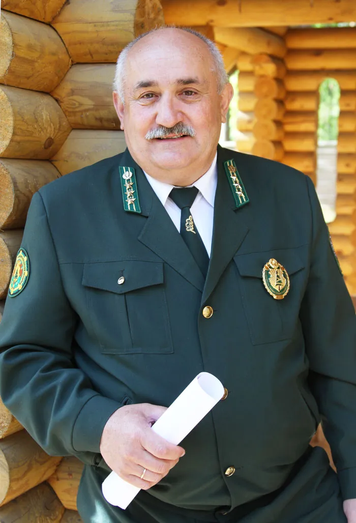 Валентин Цвирко 20 лет возглавляет Стародорожский лесхоз. фото