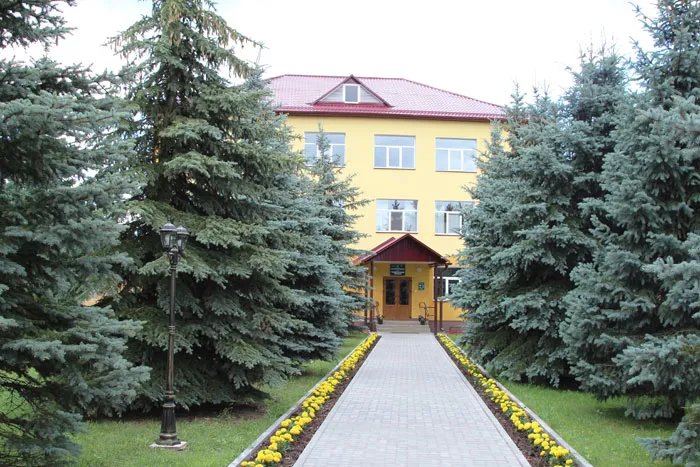 Административное здание Телеханского лесхоза. фото