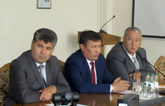 Казахстанская делегация на переговорах в Минлесхозе Беларуси. Максат ЕЛЕМЕСОВ — в центре. фото