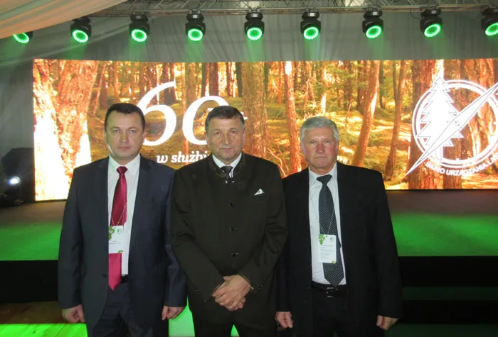  Андрей КОЗАК, Януш ДАВИДЗЮК и Алексей КУЛАГИН перед началом конференции. фото